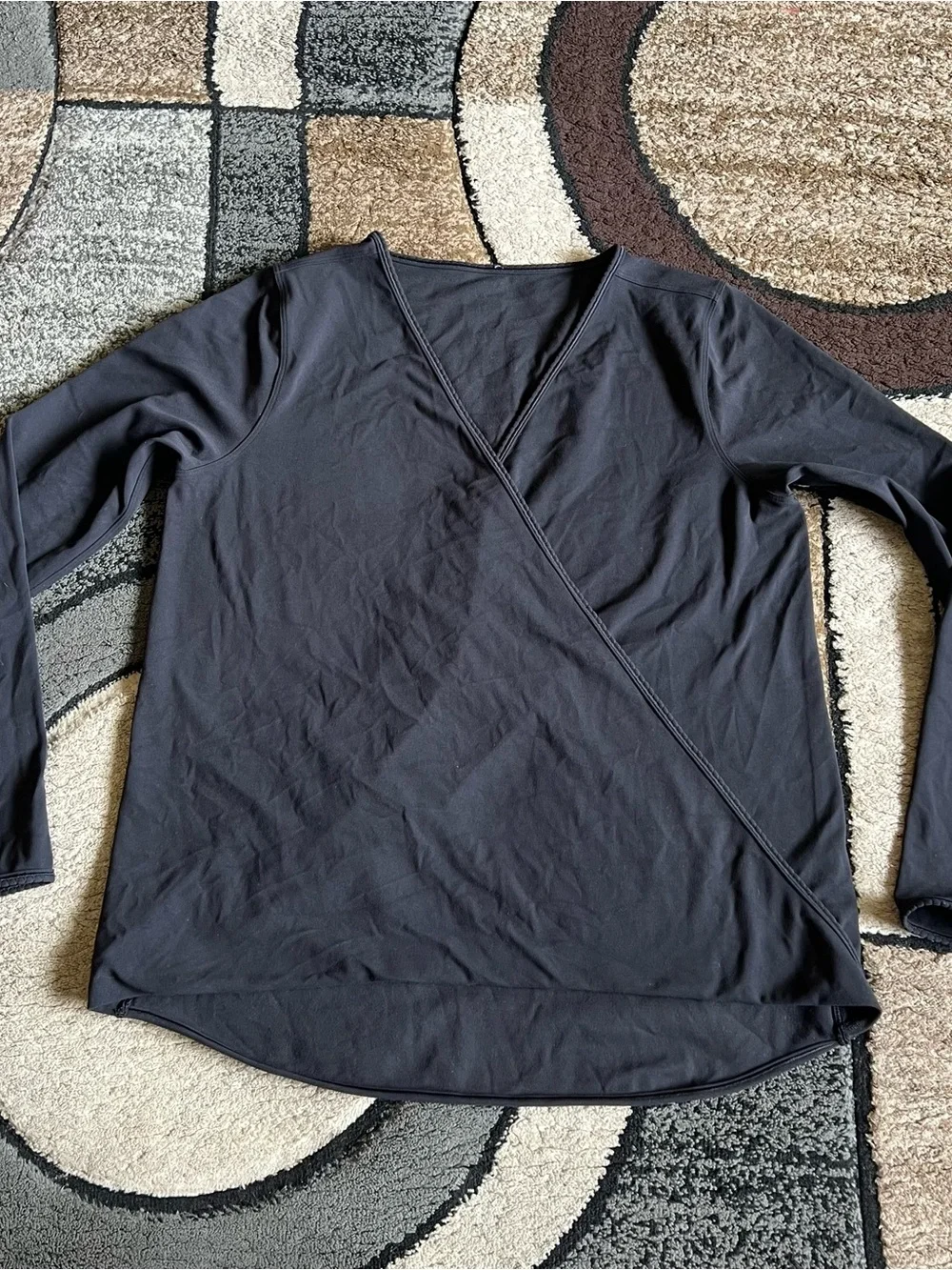 Women’s Lululemon Full Freedom Long Sleeve Shirt Size Large - Picture 7 of 9
